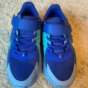 Nike Kids Blue and Green Sneakers